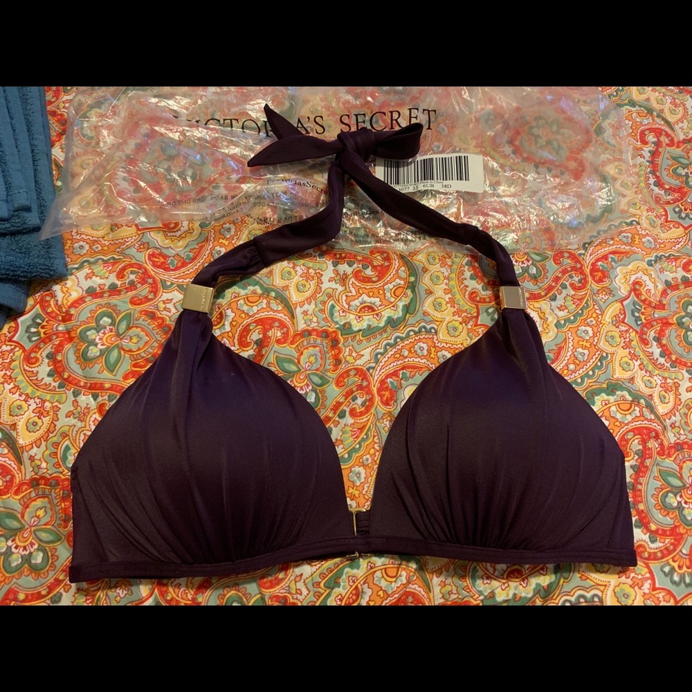 Victoria’s Secret bikini top